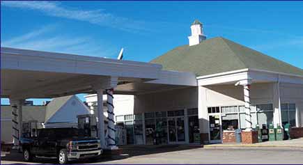 Macs Food Store 1, McNeill Oil & Propane